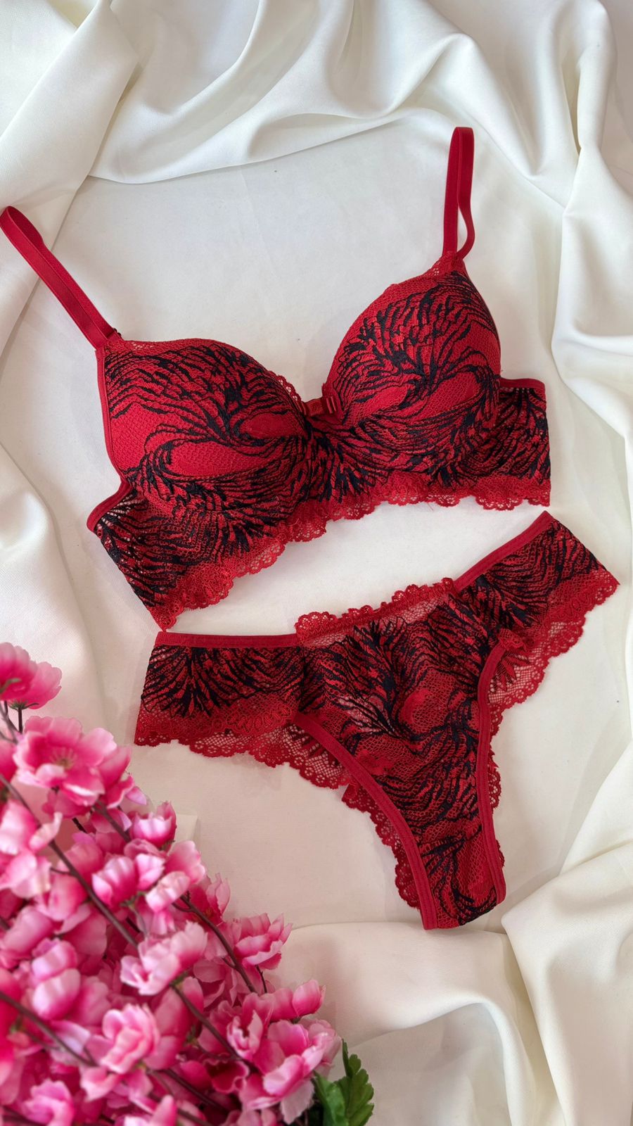 CONJUNTO G MILENA VERMELHO COM PRETO