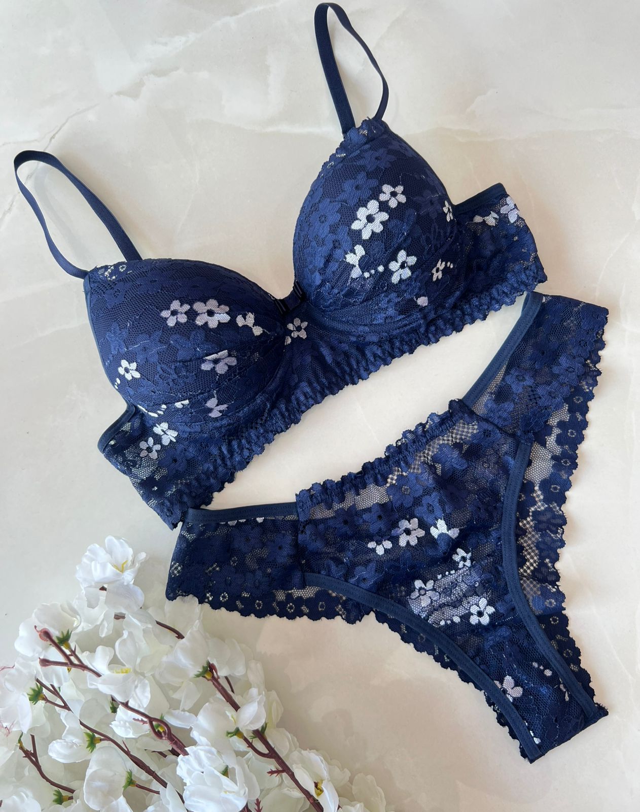 Conjunto P Milena azul marinho com flores