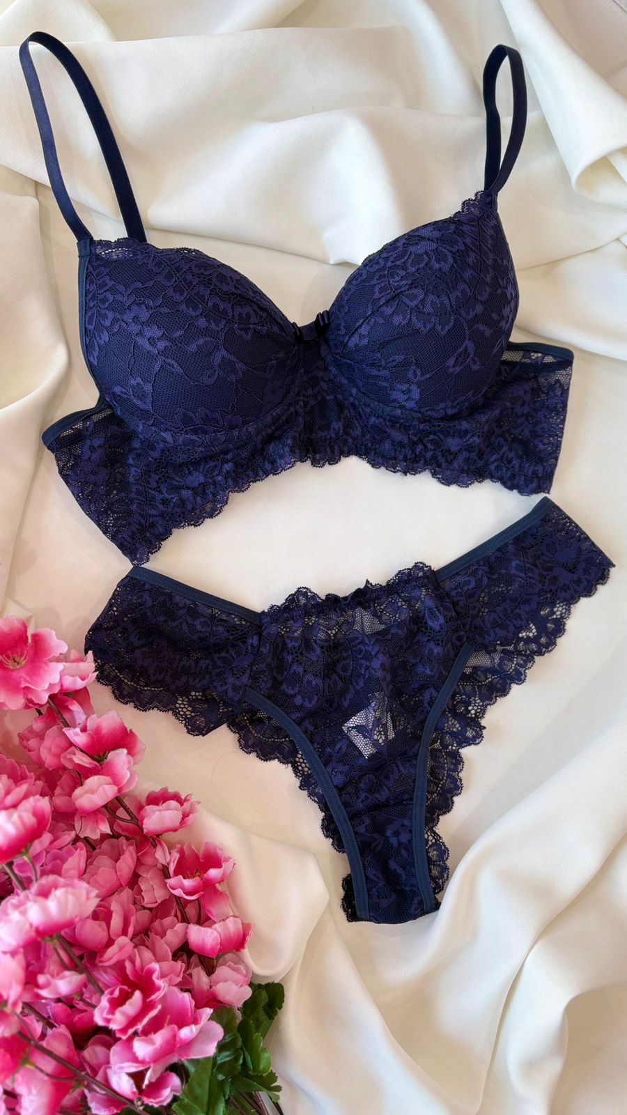 Conjunto G Milena de renda azul marinho