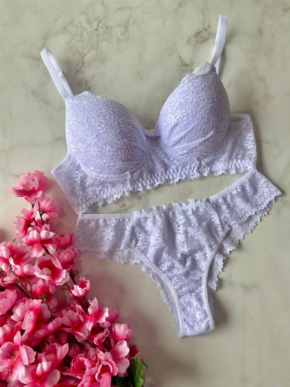 Conjunto Rendado com bojo- Branco -  Milena - G