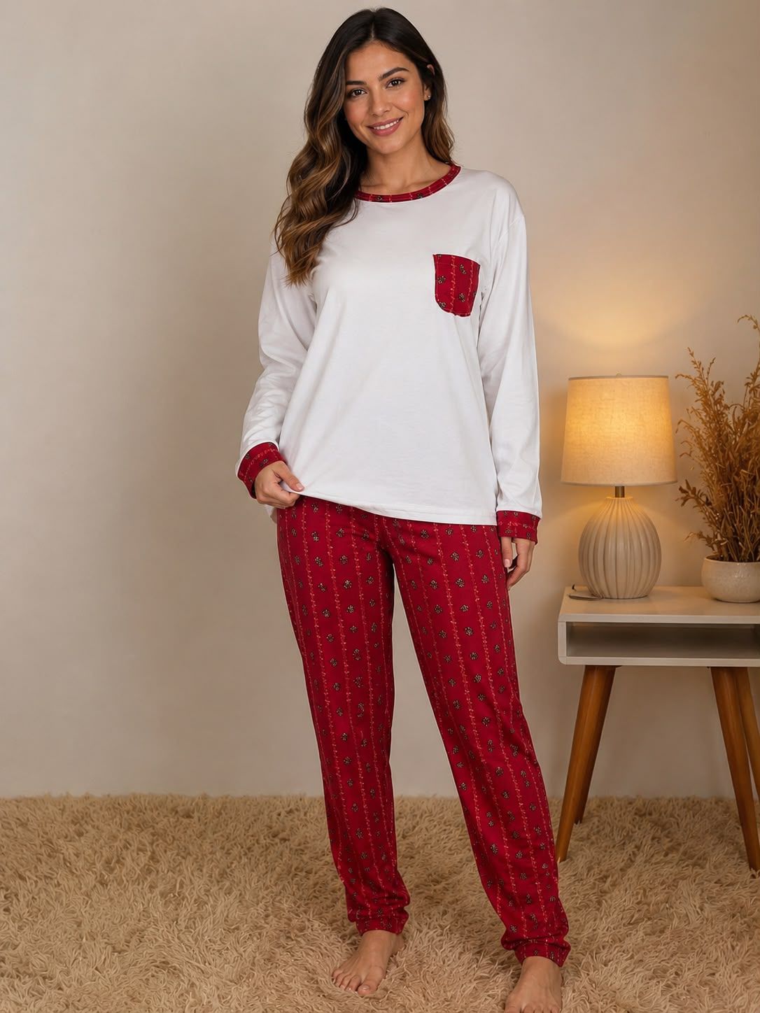 Pijama de frio estampado vermelho e branco
